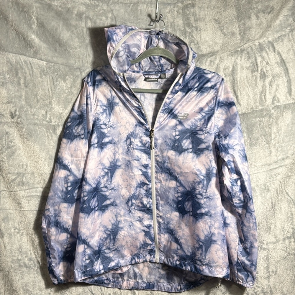 New balance‎ windbreaker women’s size large tie dye print lightweight packable